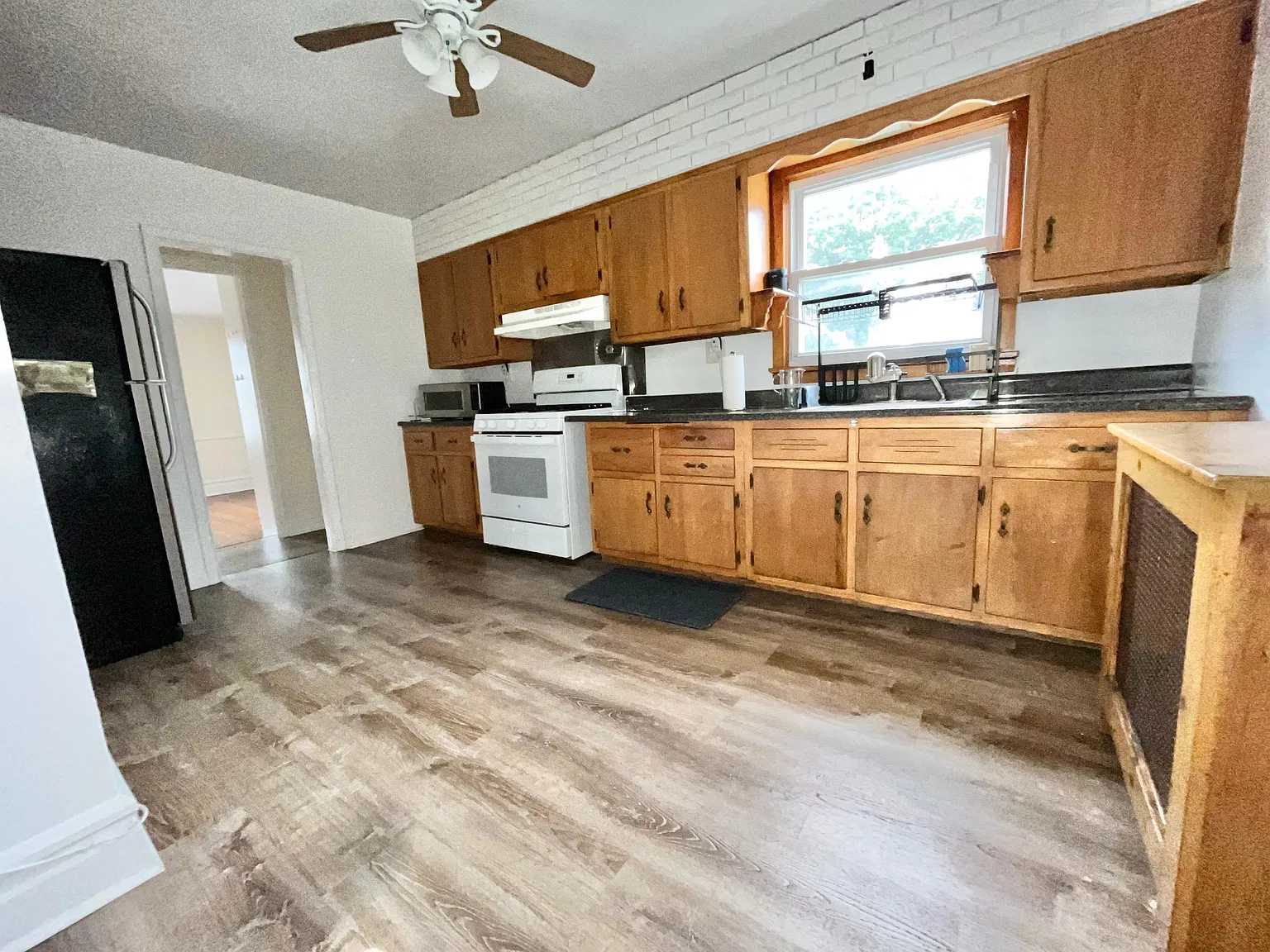 2 bed, $2,700 — Photo 2