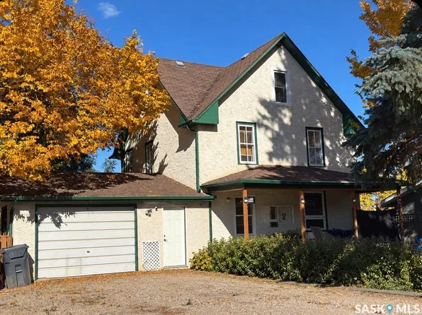 312 32nd Street, Battleford, SK S0M 0E0