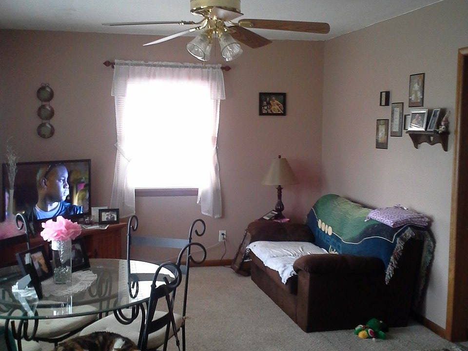 Living Room/Dining Room