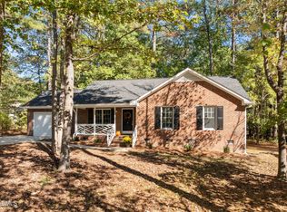 9 Petersburg Pl, Durham, NC 27703