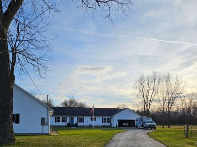 6189 Hill Rd, Swartz Creek, MI, 48473