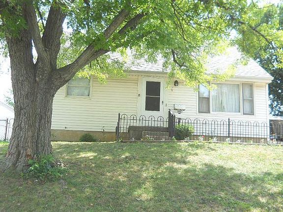 2nd image of 324 Hayden Ave