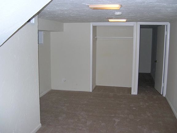 4th image of 161 Chittenden Ave
