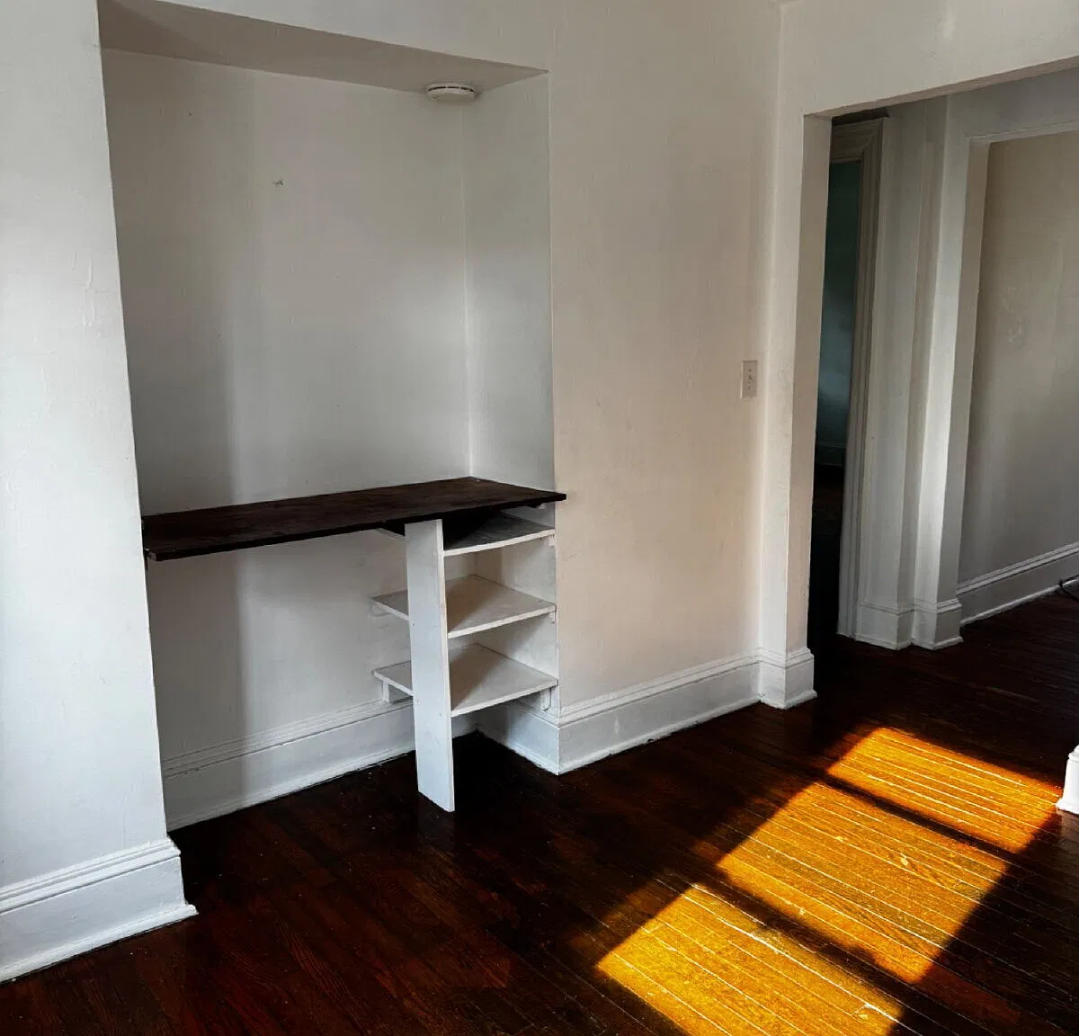 3 Bed / 1 Bed Multi Family (Available Now) — Photo 2