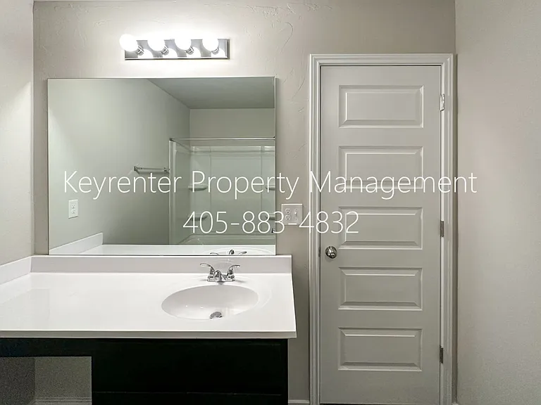 11713 NW 95th St — Photo 19