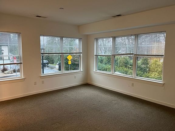 5th image of 820 High Ridge Rd #B1