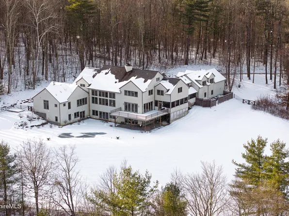83 Maple Hill Rd, West Stockbridge, MA 01266
