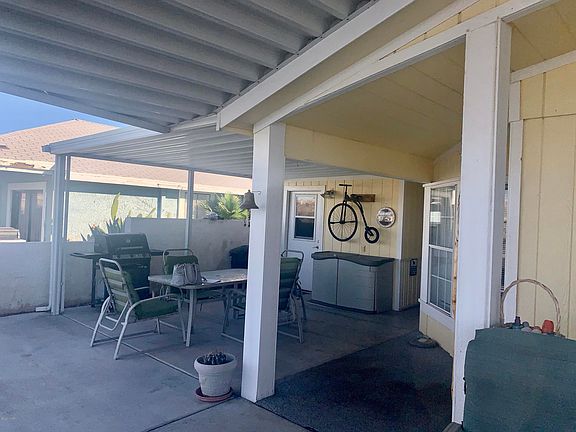 4th image of 458 E Riverfront Dr