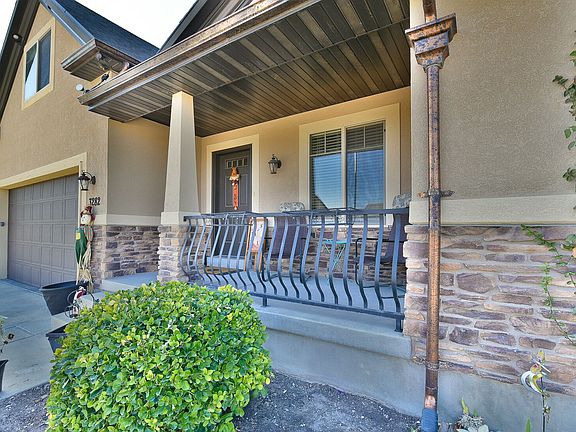 3rd image of 3282 S Soft Breeze Cir
