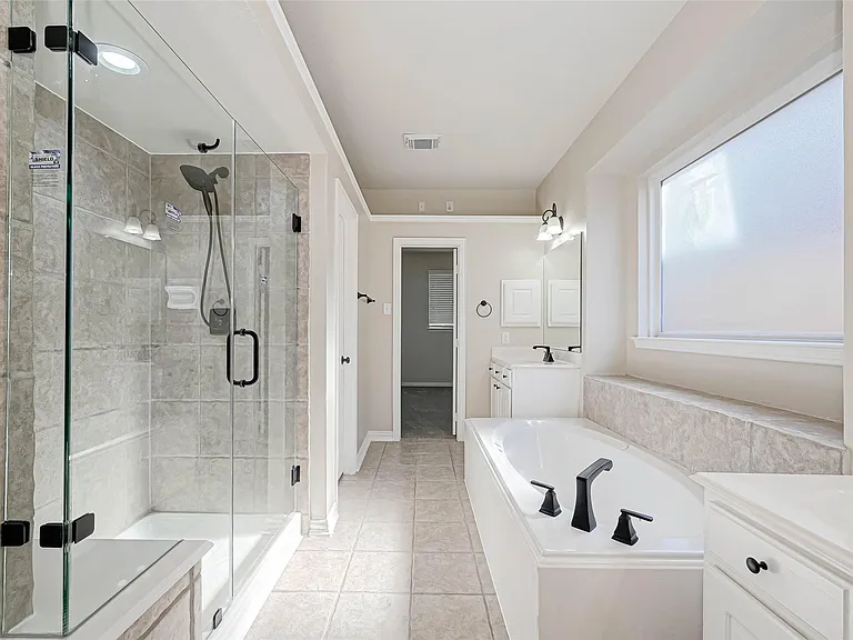 4603 Camden Brook Ln — Photo 39