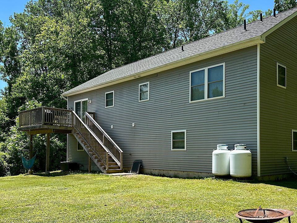 2nd image of 600 West Road