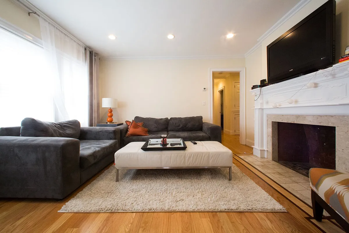 Building Photo - 37-39 Beaconsfield Rd #1
