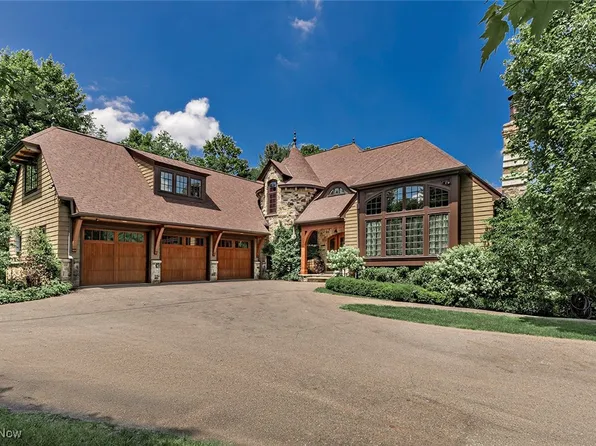 9000 Music St, Novelty, OH 44072