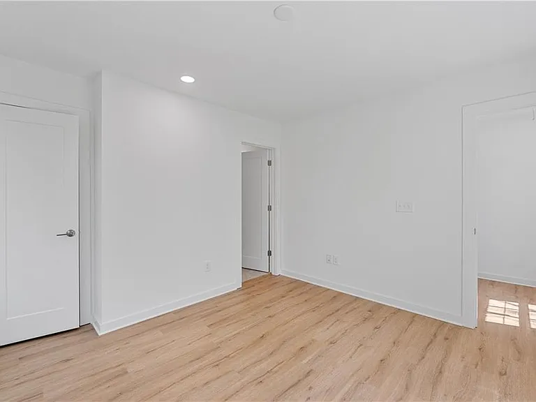 237 N Howard St NE #3 — Photo 12