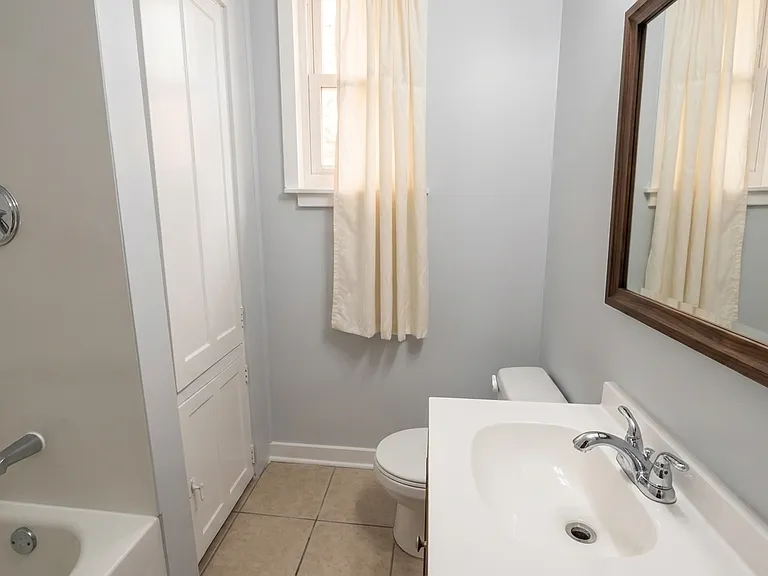 2330 Murray Ave — Photo 14