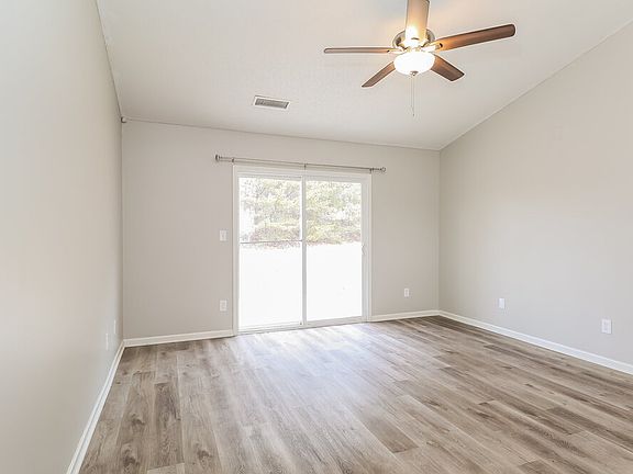 5th image of 1641 Galesburg St