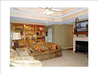 5th image of 1100 Alex St