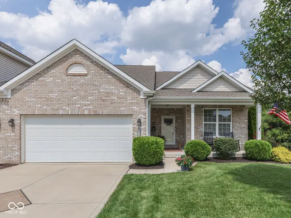 3932 Kristi Way, Greenwood, IN 46142