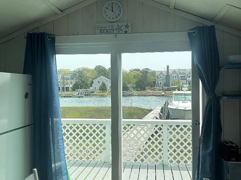 28 Seconsett Point Rd #C — Photo 6
