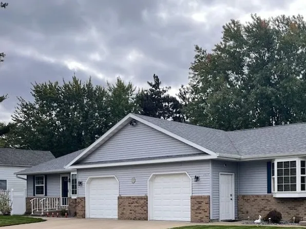 2430 Lincoln St, Wisconsin Rapids, WI 54494