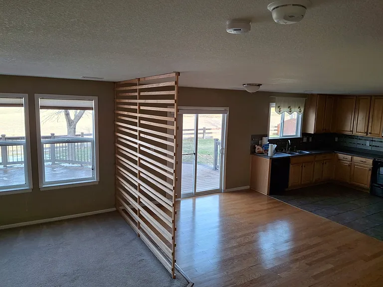 458 Bonanza Dr — Photo 8