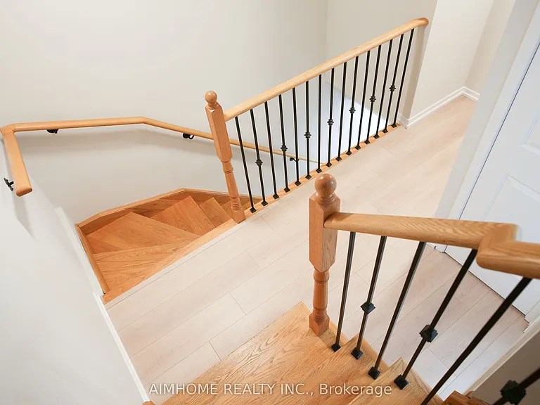 29 Frances Loring Ln #6 — Photo 17