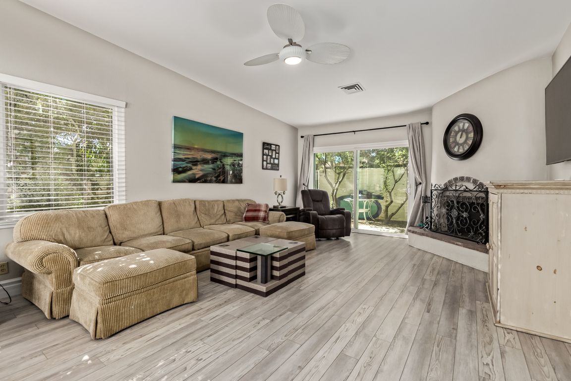 next background image