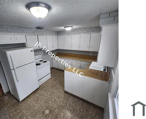 3 bed, 1120 sqft, $1,600 — Photo 3