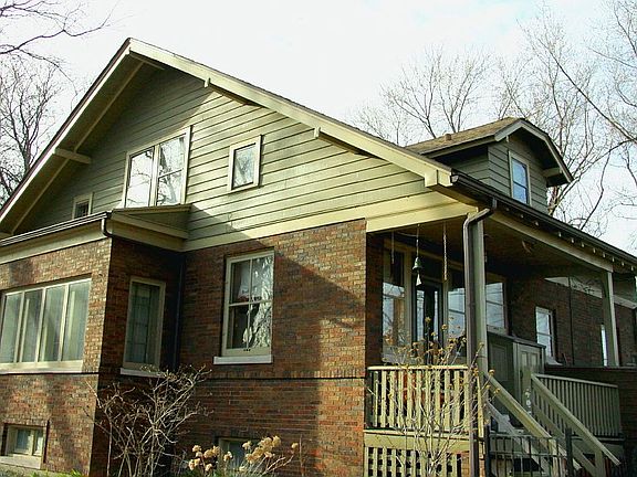 3rd image of 6345 N Hermitage Ave