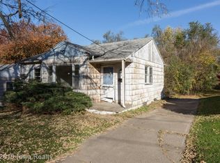 5919 Rutland Dr, Des Moines, IA 50311