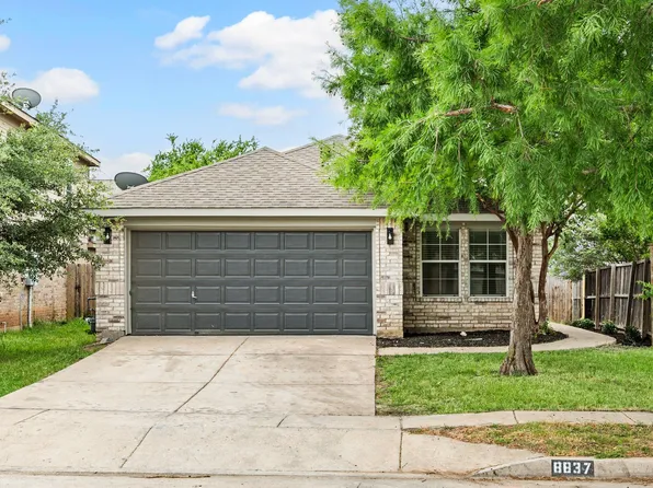8837 Highland Orchard Dr, Fort Worth, TX 76179