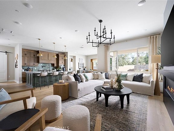 3rd image of 16143 Lantern Ln