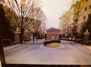 2104 Stratford Cmns, Decatur, GA 30033