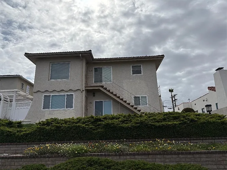 1331 S Patton Ave — Photo 1