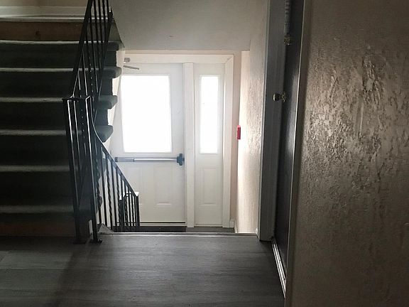 5th image of 375 Sunset Ave APT 6