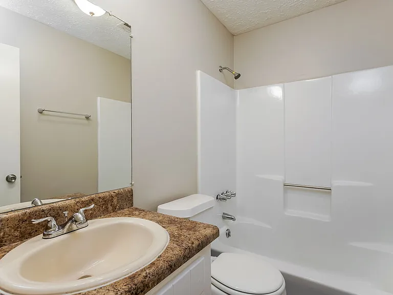 8373 Warren Dr — Photo 14