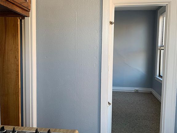 3rd image of 405 N McBride St APT 1