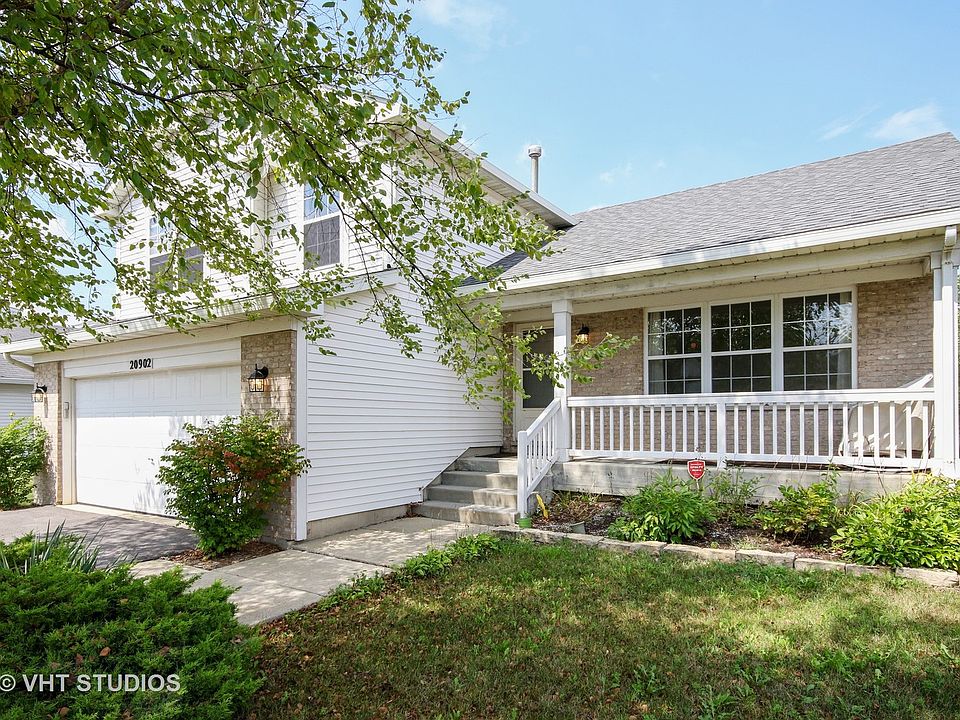 1st image of 20902 W Brentwood Ct