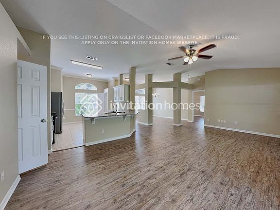 3rd image of 10908 Dearden Cir