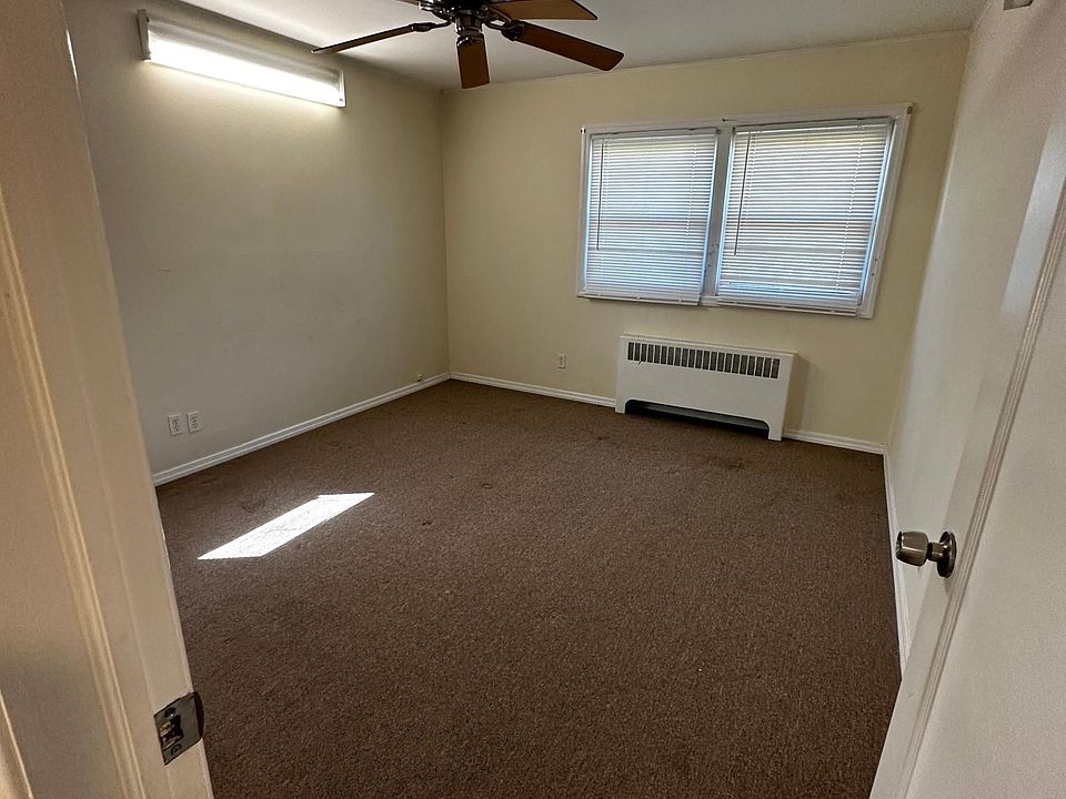 1st image of 138 9th St