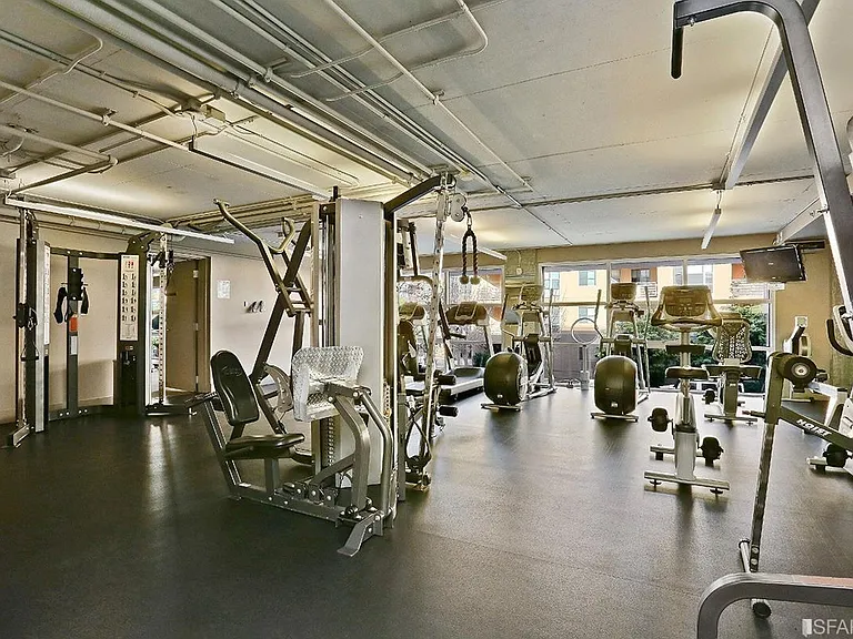 200 Brannan St #244 — Photo 27