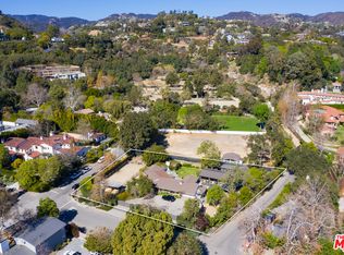 13181 Riviera Ranch Rd, Los Angeles, CA 90049