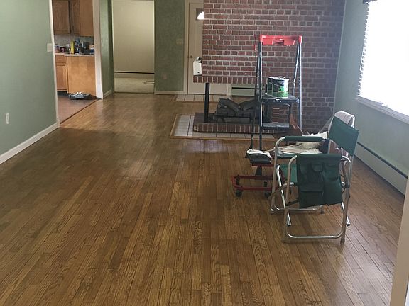 3rd image of 401 Markwith Ave