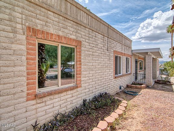 5th image of 2757 W Calle Del Huerto
