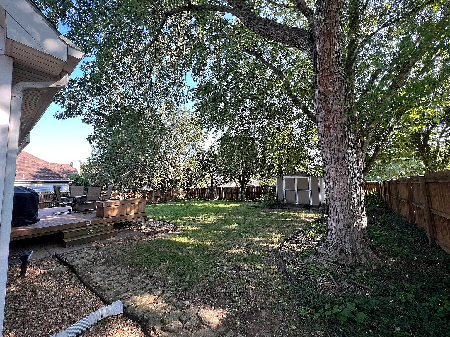 4 bed, 2186 sqft, $2,295 — Photo 4