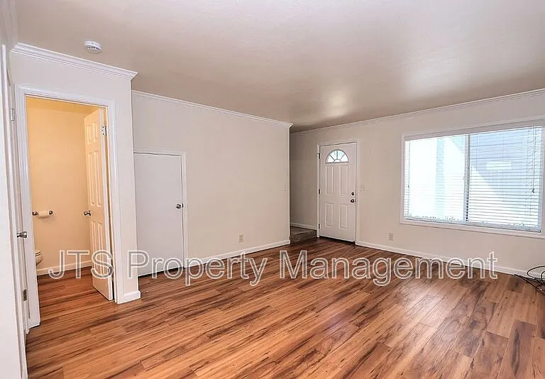 2515 Merrychase Dr #S — Photo 6