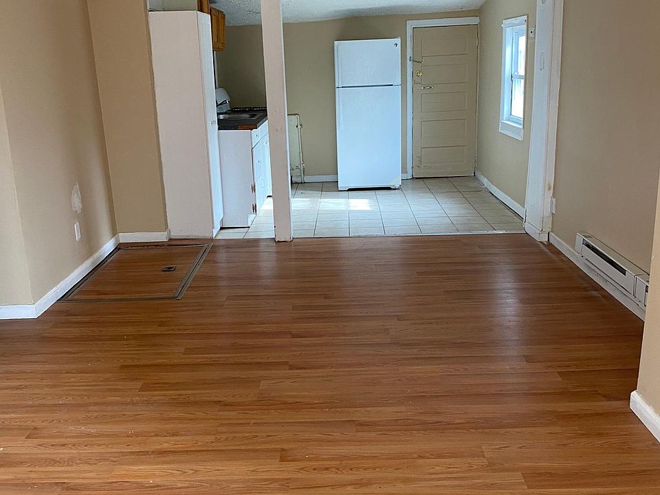 2nd image of 123 Marine St #B