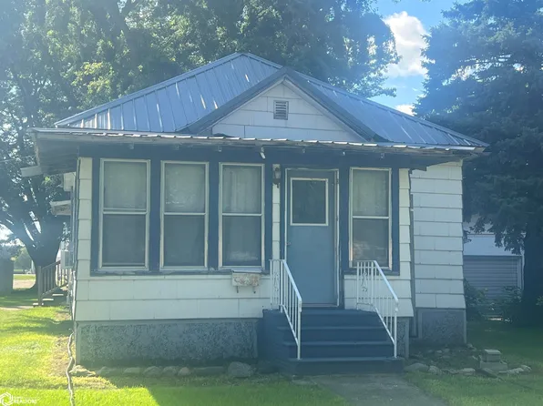 306 3rd St, Livermore, IA 50558