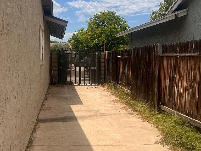13448 Silver Ln — Photo 15