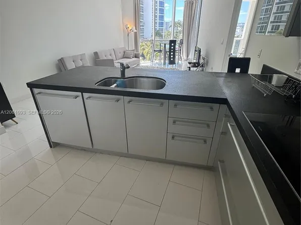 18201 Collins Ave, Sunny Isles Beach, FL